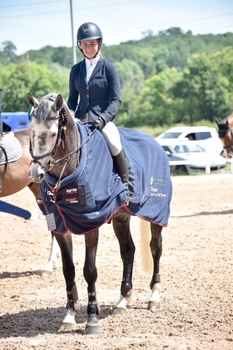 Amber Owen takes the win in the Nupafeed Supplements Senior Discovery Second Round at Ponderosa Equestrian Centre 